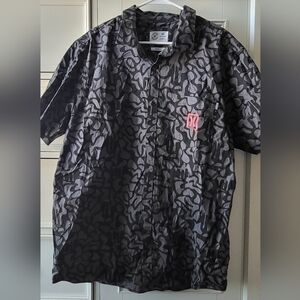Hurley Black and Gray Button Down Short Sleeve Shirt - XXL EUC
